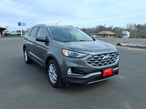 Used 2022 Ford Edge SEL w/ Convenience Package image 8