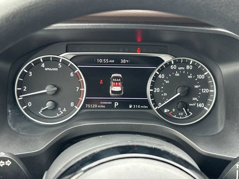 Used 2023 Nissan Rogue SV image 23