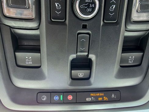 Used 2021 GMC Yukon Denali w/ Denali Premium Package AWD/4WD image 62