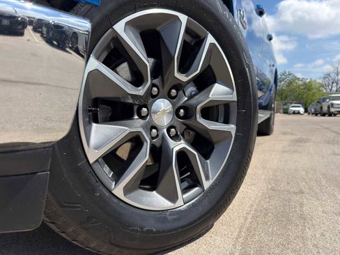 Used 2022 Chevrolet Silverado 1500 LT image 3