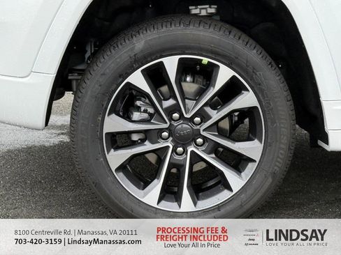 New 2025 Jeep Grand Cherokee Overland w/ Adv Protech Group III image 6