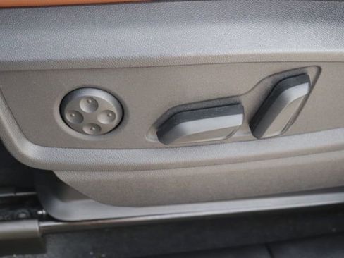 Used 2025 Audi Q5 2.0T Premium w/ Convenience Plus Package image 15