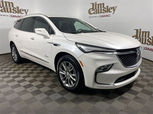 Used 2022 Buick Enclave Avenir w/ Avenir Technology Package image 1