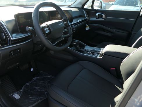 New 2026 Kia Sorento S image 9