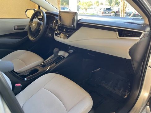 Used 2022 Toyota Corolla LE image 28