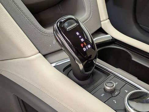 Certified 2023 Cadillac XT5 Premium Luxury w/ LPO, Floor Liner Package AWD/4WD image 17