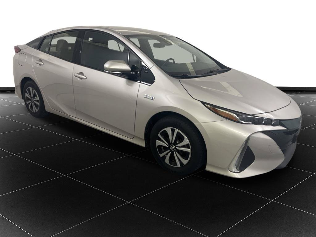 Used 2019 Toyota Prius Prime Plus FWD image 7