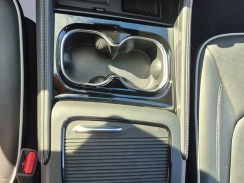 New 2025 Chrysler Pacifica Limited w/ Trailer Tow Group image 45