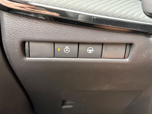New 2026 Nissan Kicks SR AWD/4WD image 27