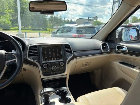 Used 2014 Jeep Grand Cherokee Limited AWD/4WD image 22