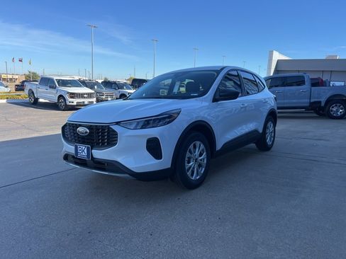 New 2026 Ford Escape Active image 3