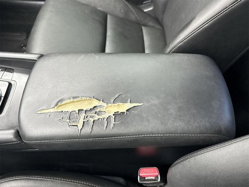 Used 2020 MAZDA MAZDA3 Sedan w/ Select Package image 33