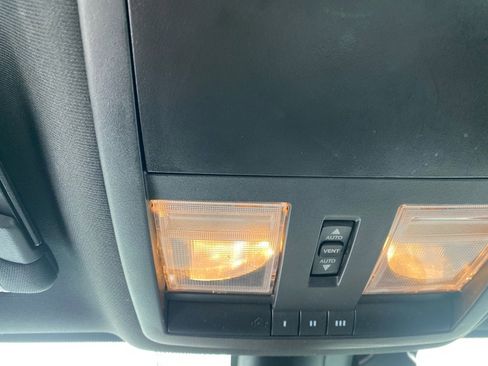 Used 2017 Dodge Challenger GT w/ Driver Convenience Group image 18