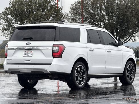 Used 2021 Ford Expedition Max Limited image 4