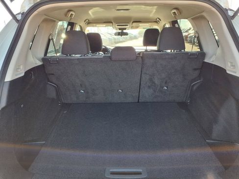 Used 2021 Nissan Rogue SV FWD image 11