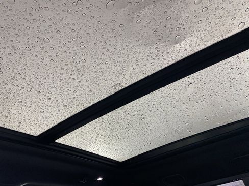 Used 2023 RAM 1500 Laramie image 11