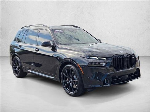 Used 2024 BMW X7 M60i AWD/4WD image 3