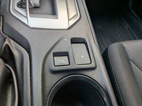 Used 2019 Subaru Crosstrek 2.0i w/ Eyesight System image 24