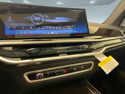 Used 2026 BMW X5 sDrive40i w/ Climate Comfort Package RWD image 19