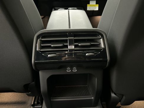 Certified 2025 BMW 530i xDrive AWD/4WD image 25