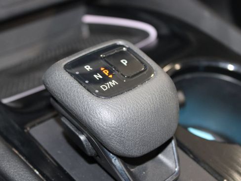 Used 2024 Nissan Rogue SL FWD image 27