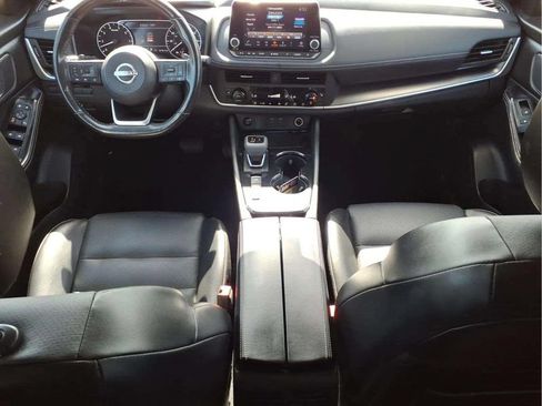 Used 2024 Nissan Rogue SV w/ SV Premium Package FWD image 9