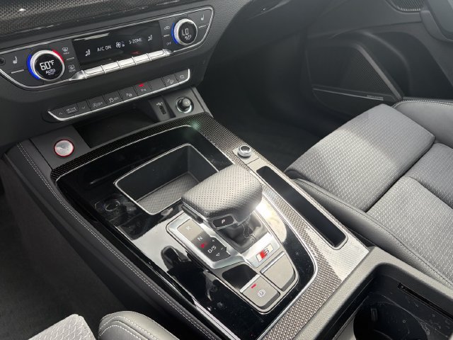 Used 2023 Audi SQ5 Prestige AWD/4WD image 21