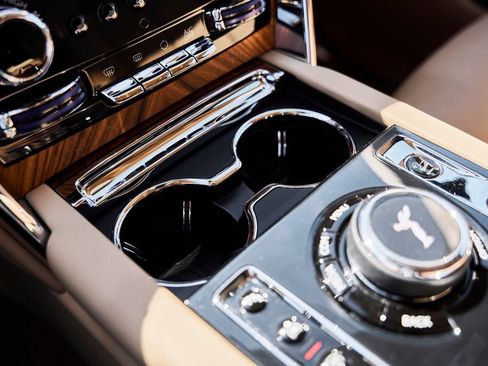 Used 2020 Rolls-Royce Cullinan AWD/4WD image 64