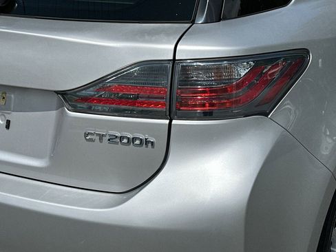 Used 2012 Lexus CT 200h Premium w/ Premium Audio Pkg FWD image 5