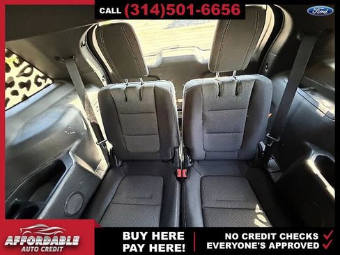 Used 2017 Ford Explorer XLT w/ Equipment Group 201A FWD image 12
