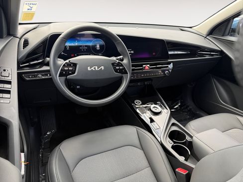 Used 2024 Kia Niro Wind FWD image 15