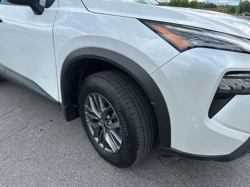 Certified 2025 Nissan Rogue S AWD/4WD image 9