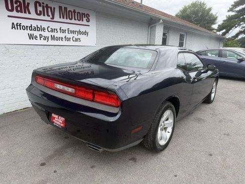 Used 2014 Dodge Challenger SXT Plus RWD image 5