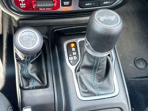 Used 2023 Jeep Wrangler Unlimited Rubicon 4xe AWD/4WD image 18