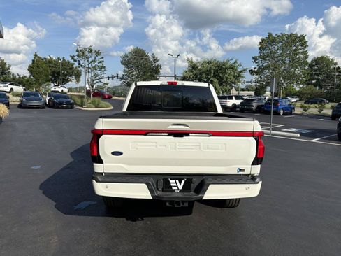 Used 2022 Ford F150 Lightning Lariat w/ Equipment Group 511A High AWD/4WD image 7