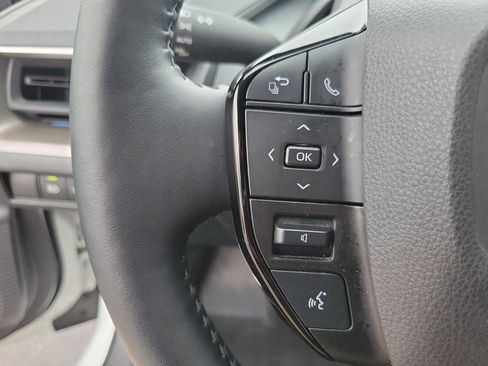 Used 2024 Toyota Prius XLE AWD/4WD image 15