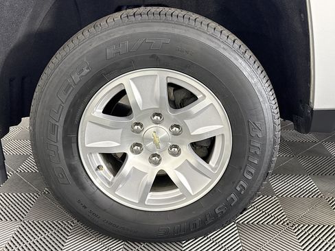 Used 2018 Chevrolet Silverado 1500 LT w/ All Star Edition AWD/4WD image 34