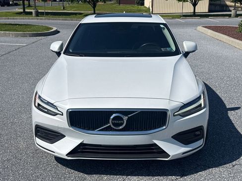 Used 2021 Volvo S60 T6 Momentum w/ Premium Package AWD/4WD image 2