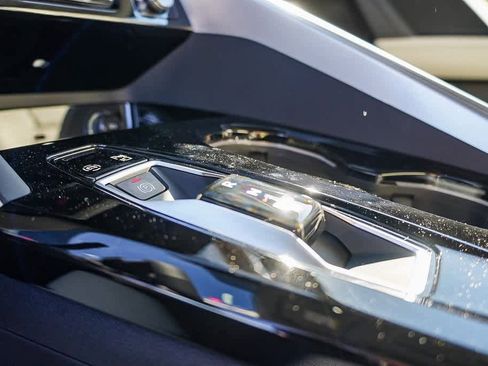 New 2025 Audi Q5 Premium image 25