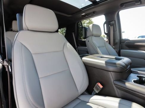 Used 2021 GMC Yukon SLT w/ SLT Premium Package AWD/4WD image 56