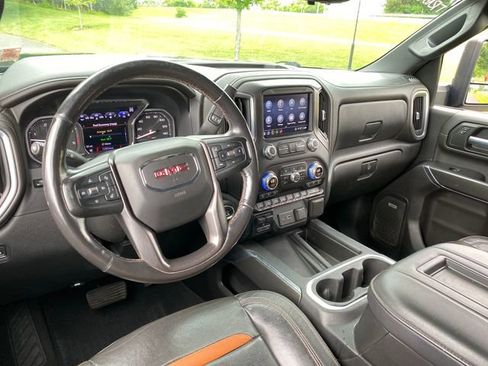 Used 2020 GMC Sierra 2500 AT4 w/ AT4 Premium Package AWD/4WD image 18