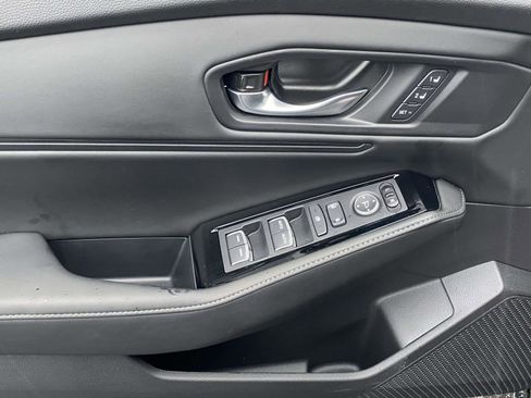 Used 2025 Honda Accord Touring image 15