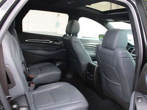 Used 2022 Buick Enclave Premium w/ Experience Buick Package image 12
