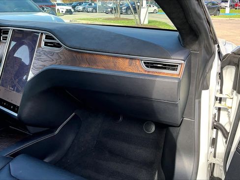 Used 2017 Tesla Model S 75 image 16