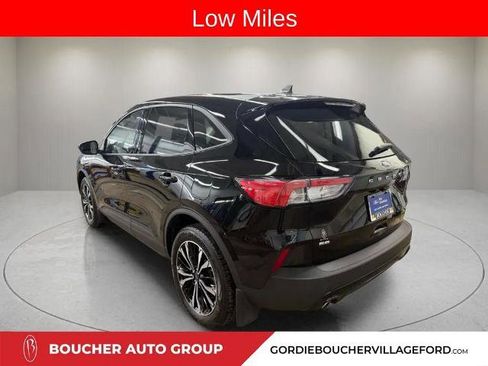 Certified 2022 Ford Escape SE w/ SE Sport Appearance Package AWD/4WD image 5