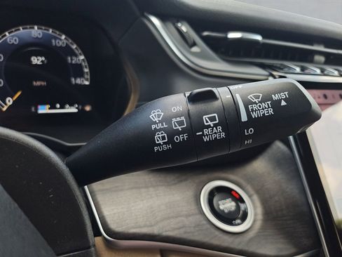 New 2025 Jeep Grand Cherokee Limited w/ Luxury Tech Group II image 28