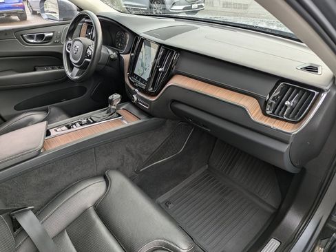 Used 2019 Volvo XC60 T6 Inscription w/ Protection Package Premier image 39