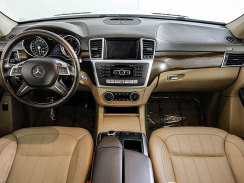 Used 2015 Mercedes-Benz GL 320 BlueTEC 4MATIC image 13