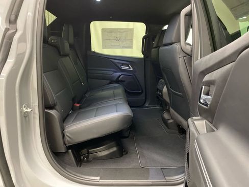 New 2025 Chevrolet Silverado EV LT image 17