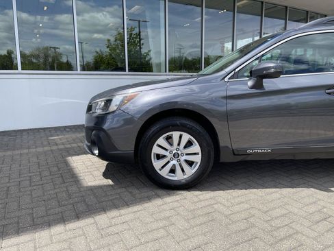 Used 2019 Subaru Outback 2.5i Premium AWD/4WD image 9